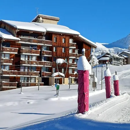شقة 1 Piece Plagne Village 4 Personnes 2050 M Pied Des Pistes *