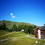 Apartment 1 Piece Plagne Village 4 Personnes 2050 M Pied Des Pistes *